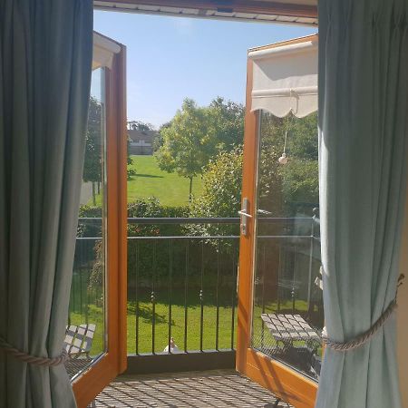 Knightsbrook Guesthouse Трим Екстериор снимка