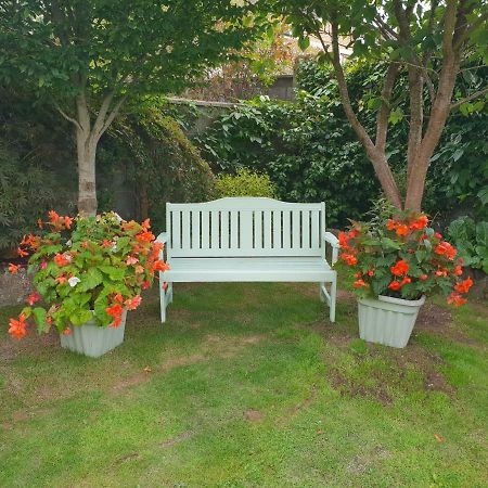 Knightsbrook Guesthouse Трим Екстериор снимка