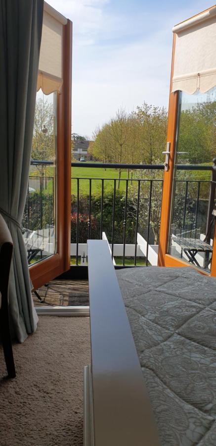 Knightsbrook Guesthouse Трим Екстериор снимка