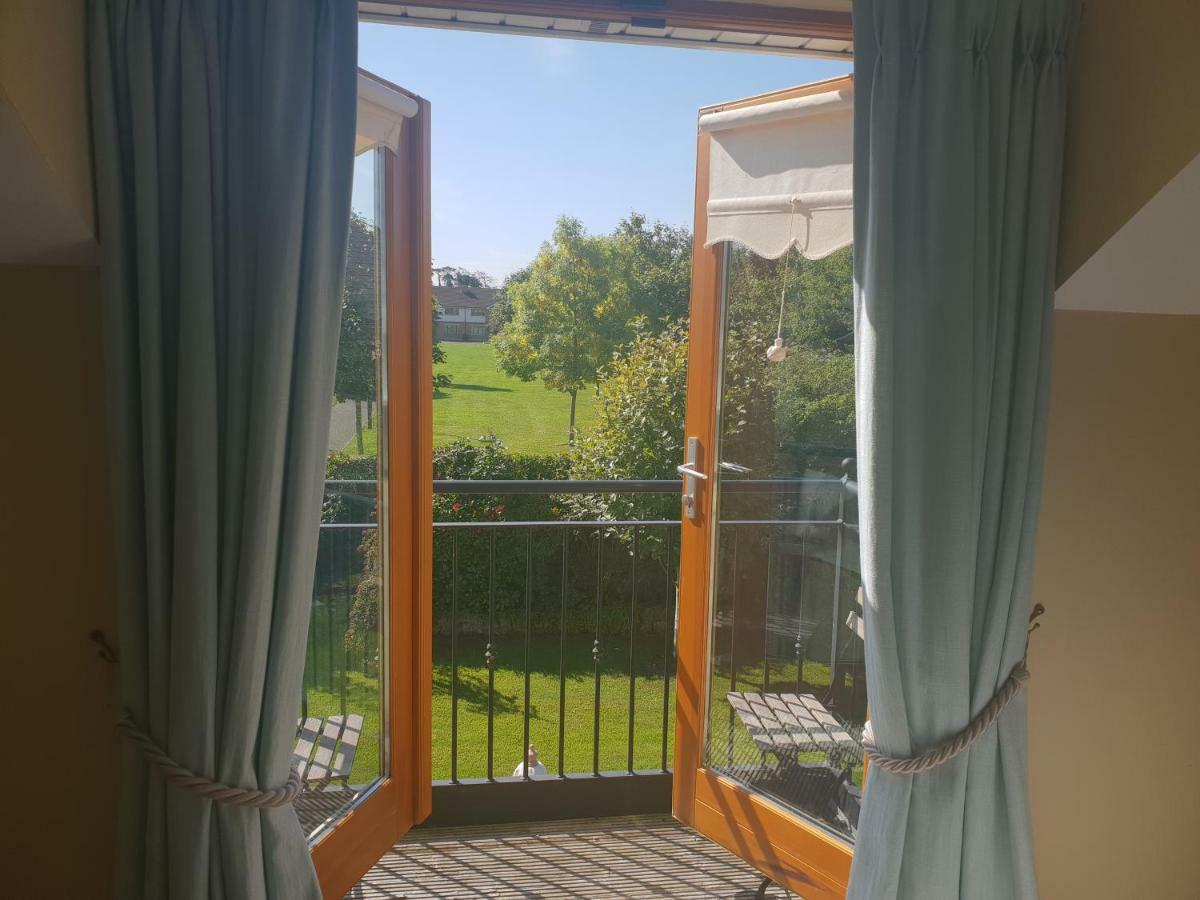 Knightsbrook Guesthouse Трим Екстериор снимка